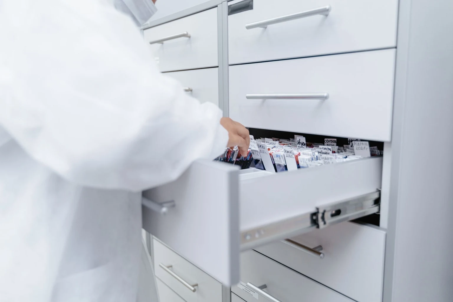 Clinical patient records retrieved from a filing system for independent expert review